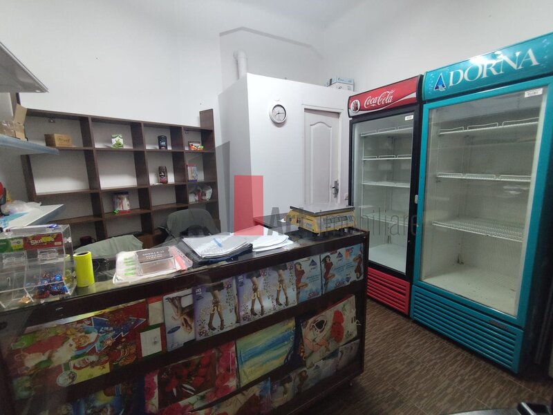 Centrul Vechi, spatiu cu acces din Calea Victoriei,